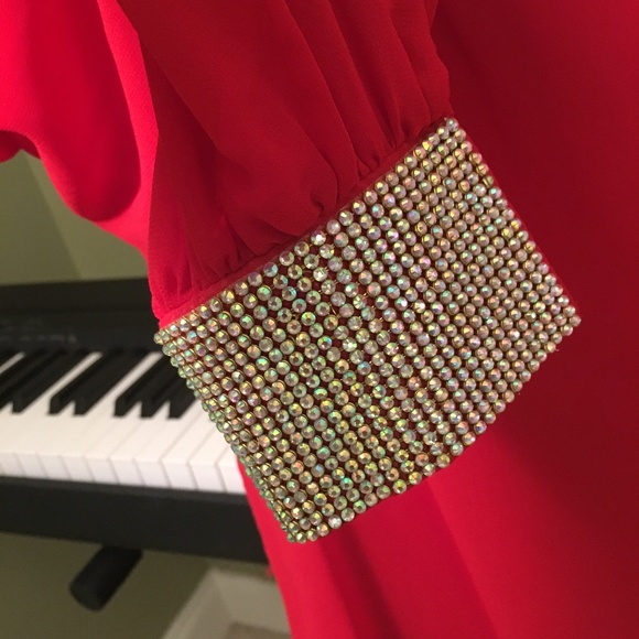 Red, one-shoulder formal/cocktail/homecoming dress - Picture 4 of 5